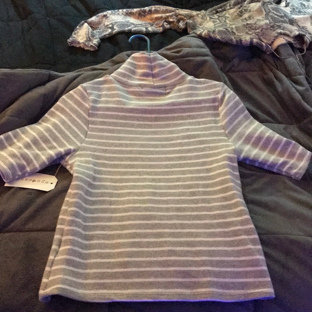 Shirt - Picture 2 of 2